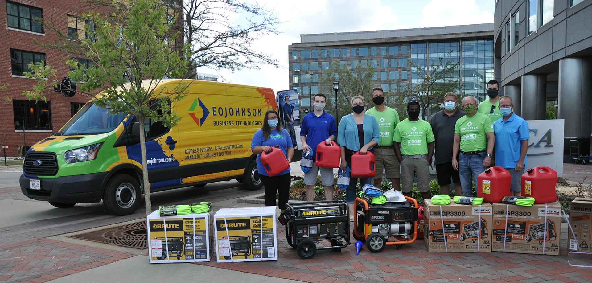 locknet_employees_helping_with_derecho_storm